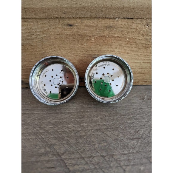 Vintage Action Industries Glass Christmas Tree Salt and Pepper Shakers - Picture 7 of 9